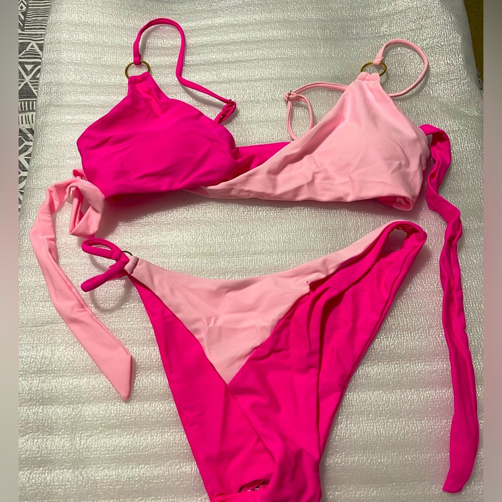Shein Two Tone Pink Bikini Women’s Size Medium NWOT